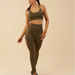 // SOLD // Gymshark leggings